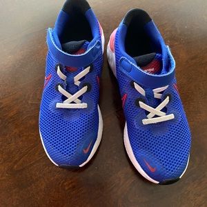 Blue Nike Renew boys shoes Size 2Y